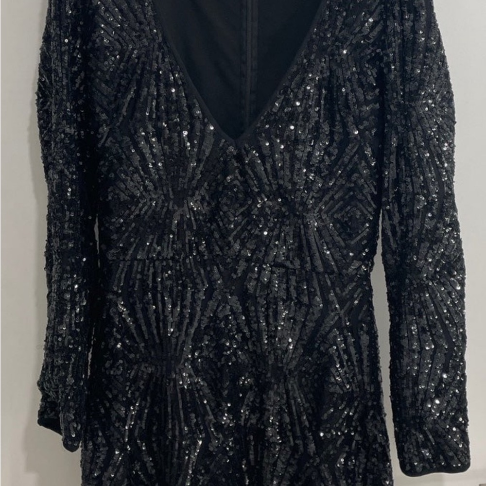 Black Sequins v-neck dress by Saylor from Revolve - Picture 5 of 8